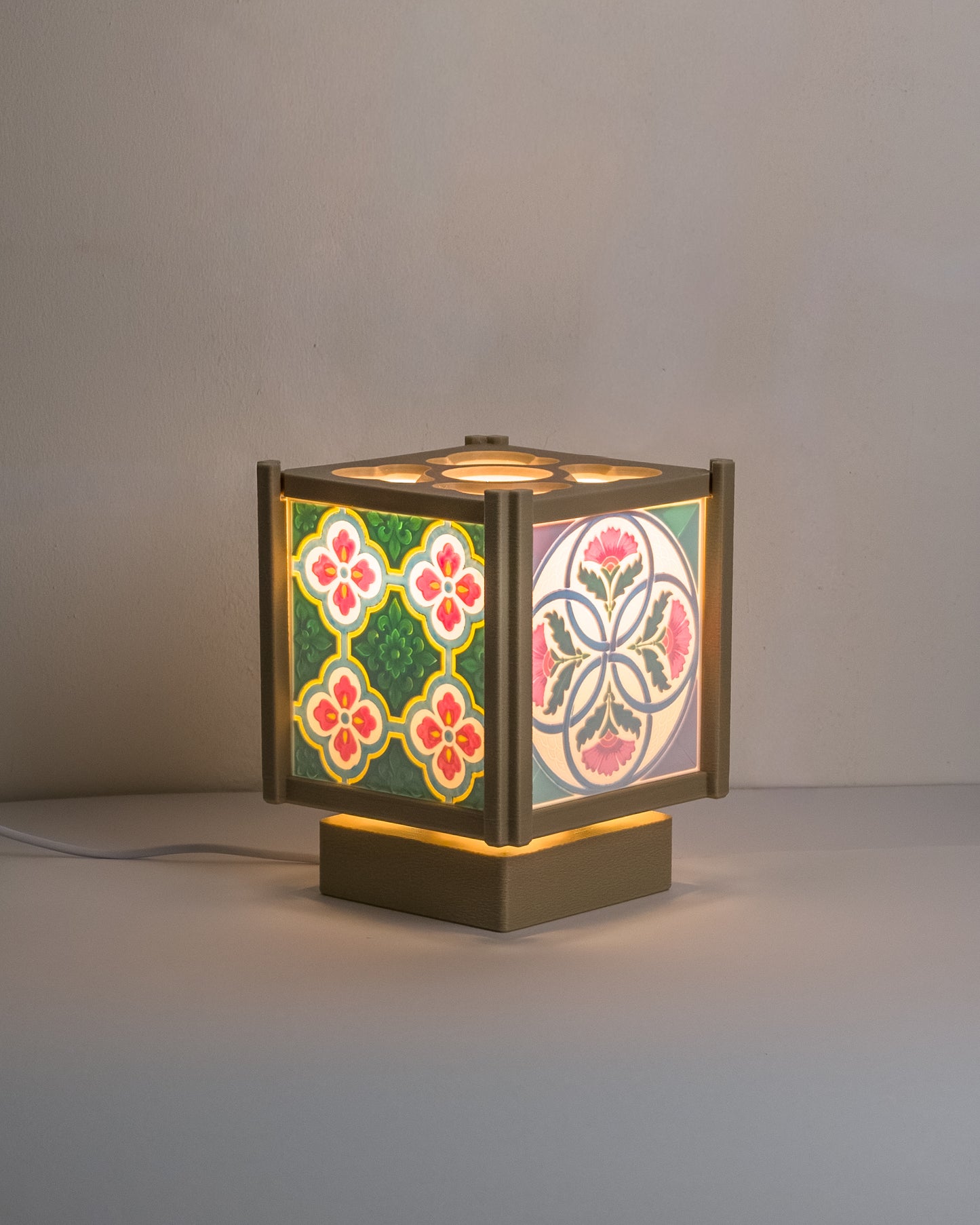 Jubin Lamp